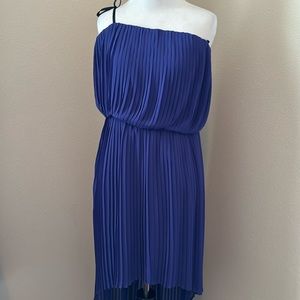 Purple strapless  dress